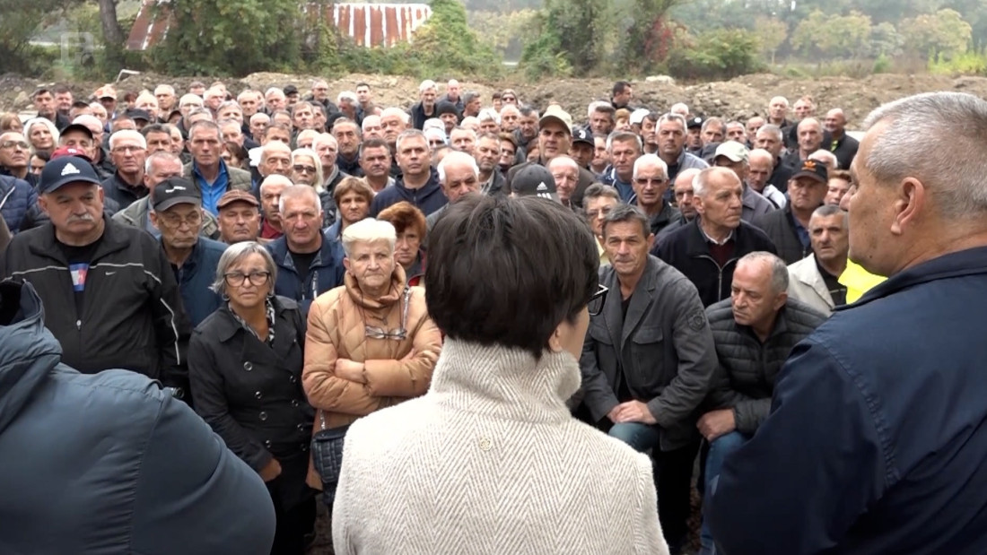 Bivši radnici Krivaje traže isplatu 101 milion KM i uvezivanje staža Bivši radnici Krivaje traže isplatu 101 milion KM i uvezivanje staža