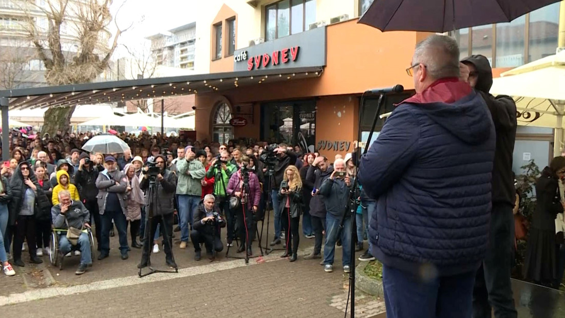 Šetnja u Tuzli za Amru Kahrimanović - kazna ubici i ostavke nadležnih