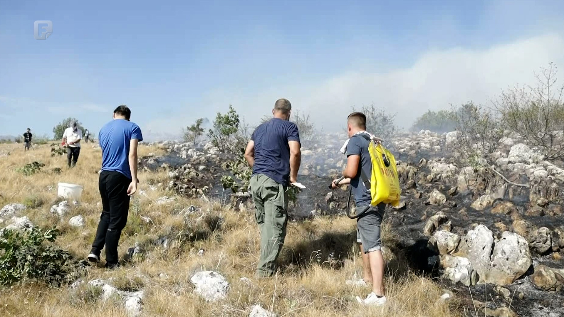 Požar i dalje prijeti obiteljskim kućama kod Tomislavgrada