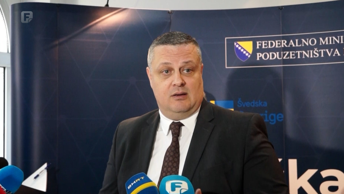 Mijatović potpisao ugovore: Milioni za razvoj poduzetničkih zona
