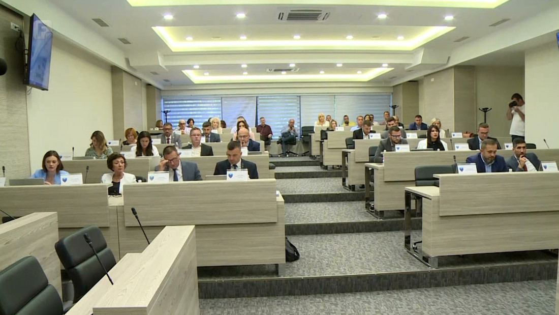 HNK: Pravo na dječiji dodatak svakom djetetu s poteškoćama u razvoju ili invaliditetom