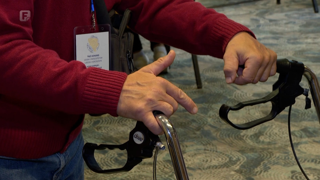 Okrugli sto 'Pomagala bez poreza - život bez prepreka': Osigurati olakšice za nabavku pomagala