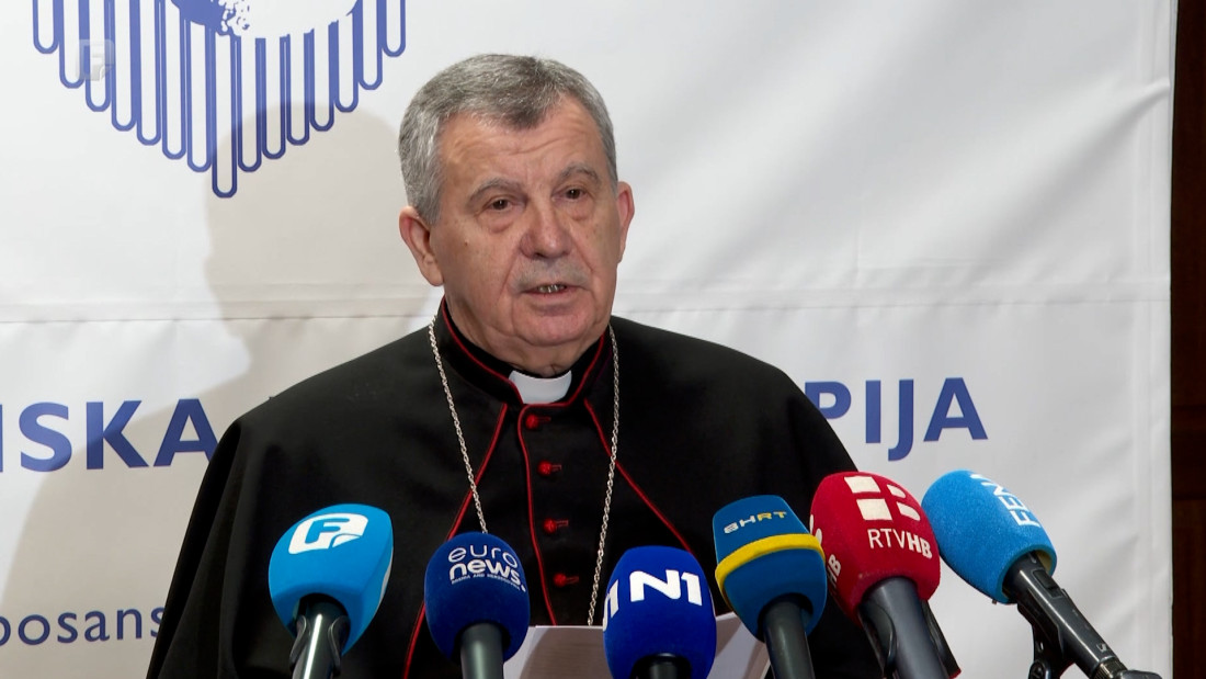 Božićna poruka nadbiskupa Vukšića: Jubilarna godina poziva na obnovu vjere i zaštitu života