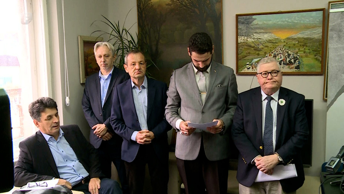 "Šutnja mislećih ljudi u teškim vremenima nemoralna"