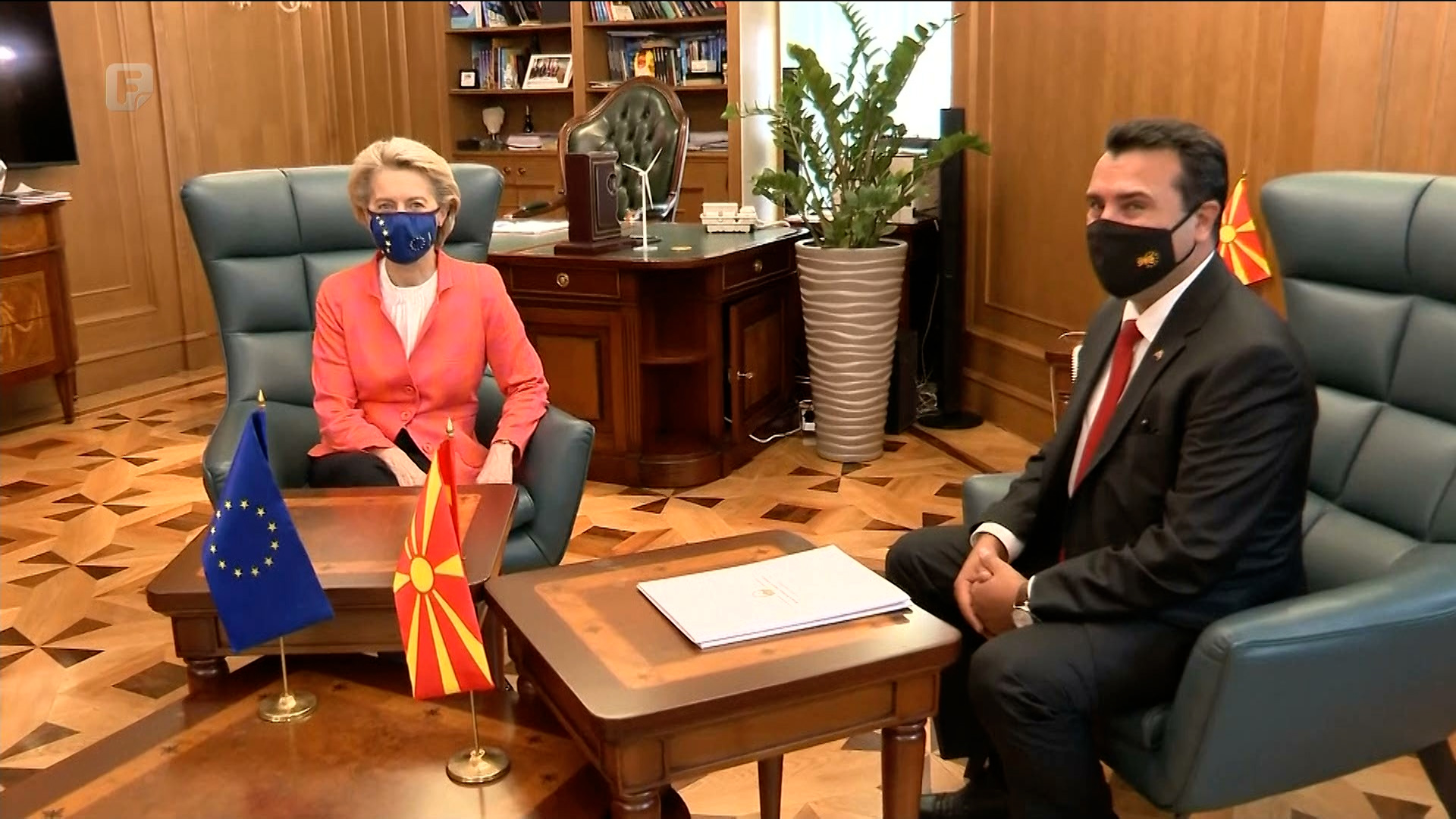Von der Leyen: Radimo na prevazilaženju spora Sofije i Skoplja