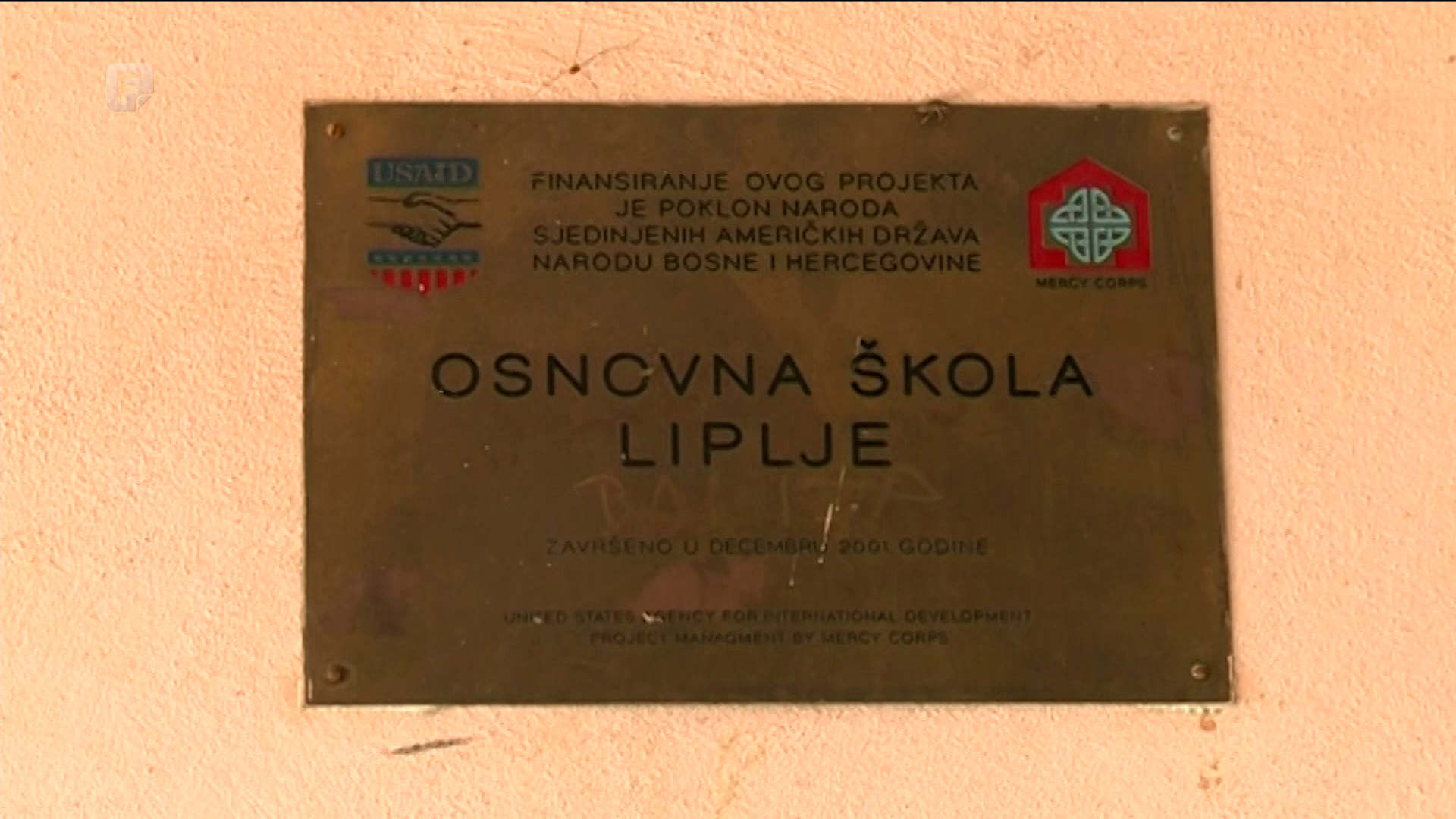 Borba roditelja i učenika osnovne škole u Liplju još traje