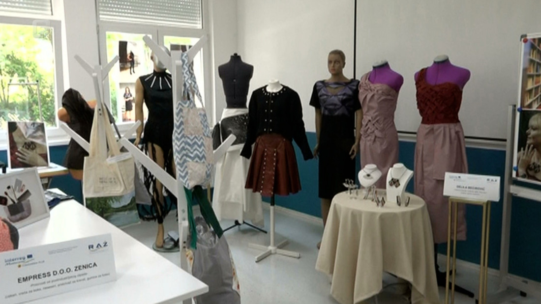 U Žepču izložba proizvoda izrađenih od postindustrijskog otpada iz tekstilnih kompanija