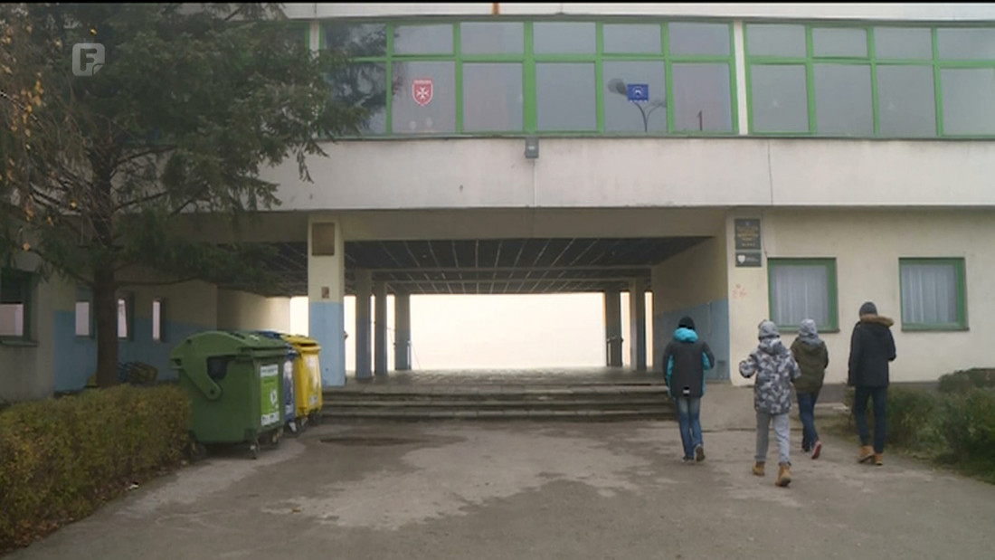 Zbog nestašice peleta u problemu i veliki broj škola u USK-u