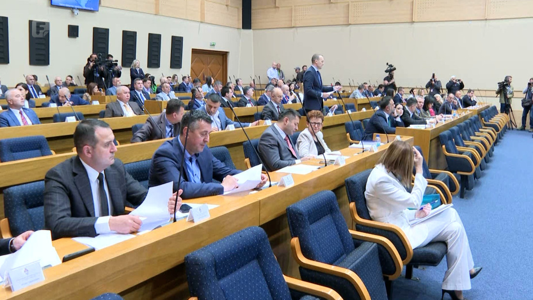 Za vlast posebna sjednica NSRS-a dokaz o snazi, za opoziciju najobičnija farsa