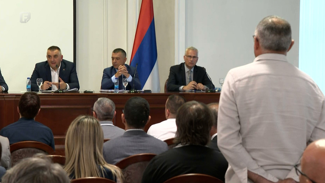 Farmeri postigli dogovor s Vladom RS-a: Dozvoljen prevoz, prodaja i klanje zdravih svinja