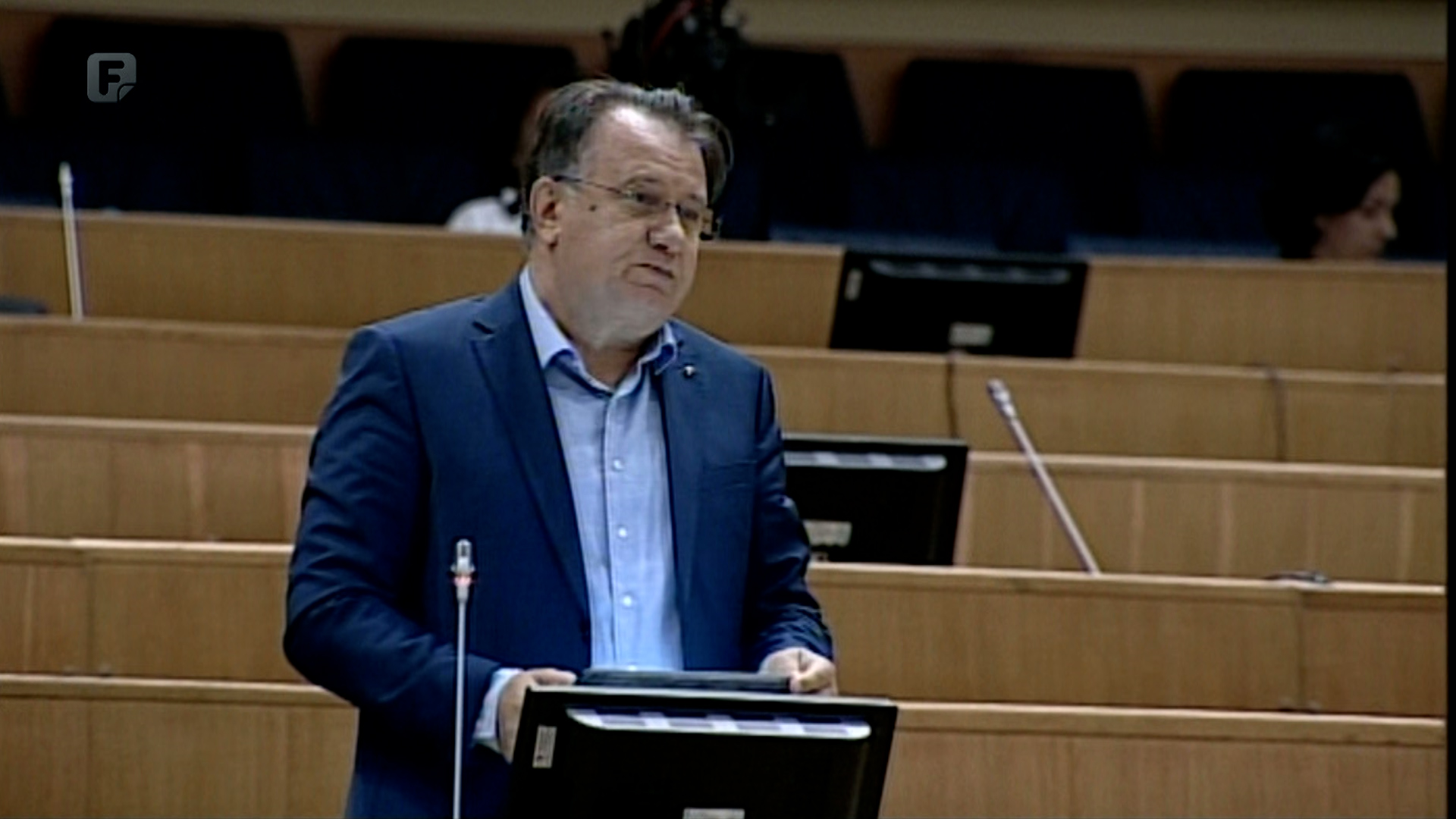 Vlada FBiH tvrdi da su Nikšićeve tvrdnje o plaćenim vakcinama iz Srbije laž
