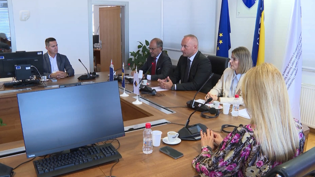 Brisel traži transparentnost pravosuđa, prijeti obustavom novca