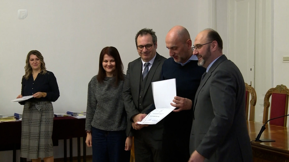 Univerzitet u Sarajevu nagradio 168 članova akademskog i naučnoistraživačkog osoblja