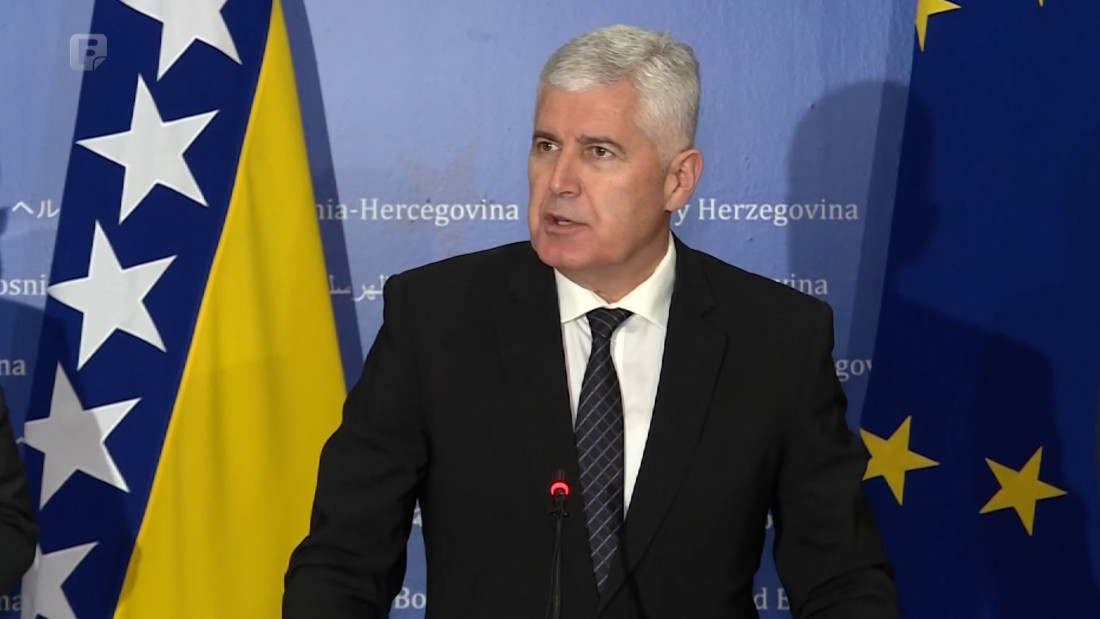 Jedan čovjek, dva puta - koju stranu bira Dragan Čović?