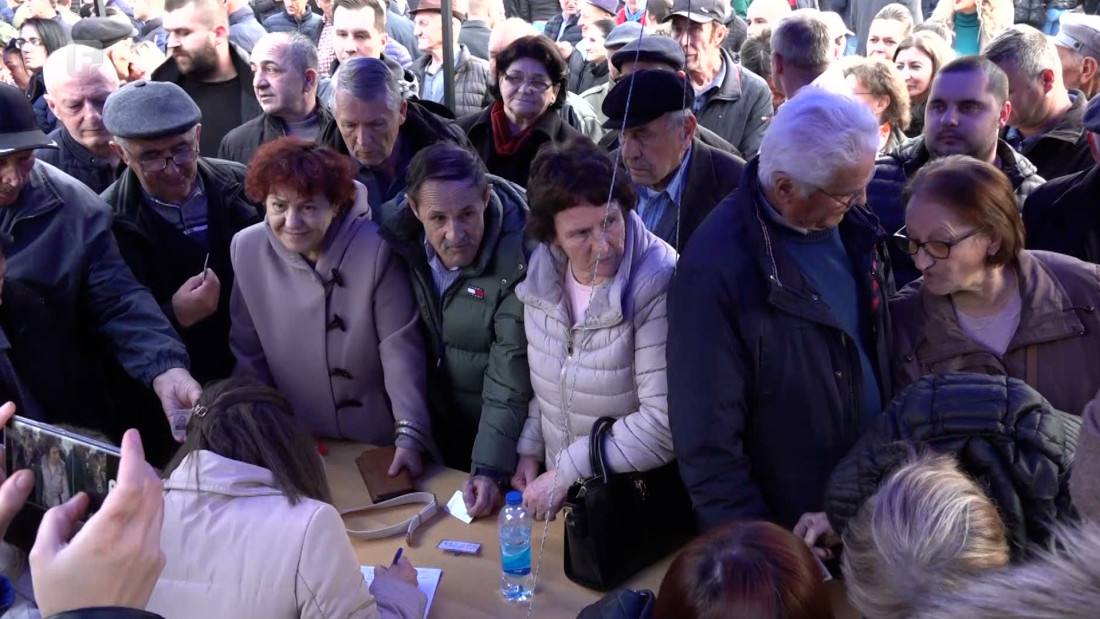 Potpisivanje peticije protiv otvaranja rudnika litija u Loparama