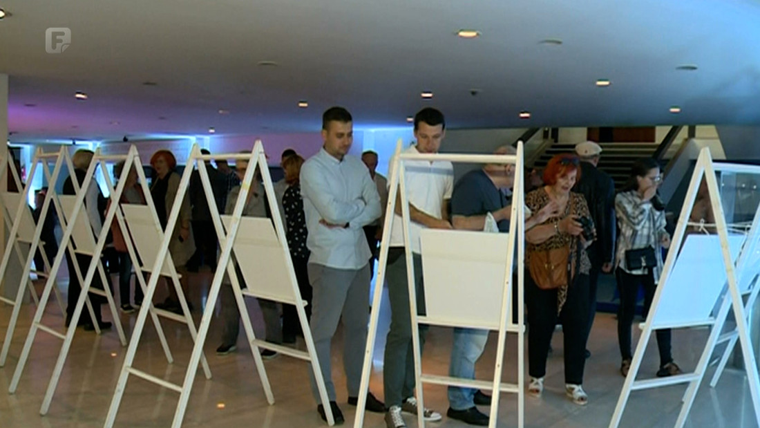 U pratećem programu Festivala drame postavljena izložba 'Skulpture u Zenici'
