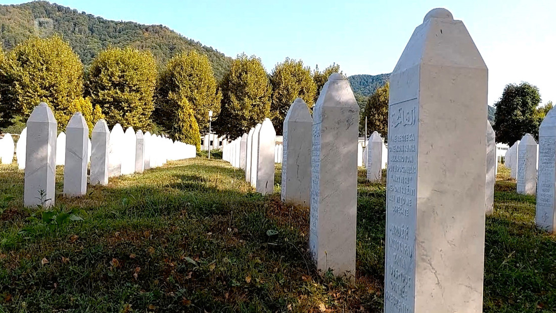 Srebreničke majke poručile: Memorijalni centar mora ostati zaštićen