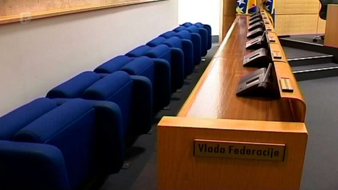 Pat pozicija u FBiH: Rješenje u kompromisu ili zajedničkom interesu?