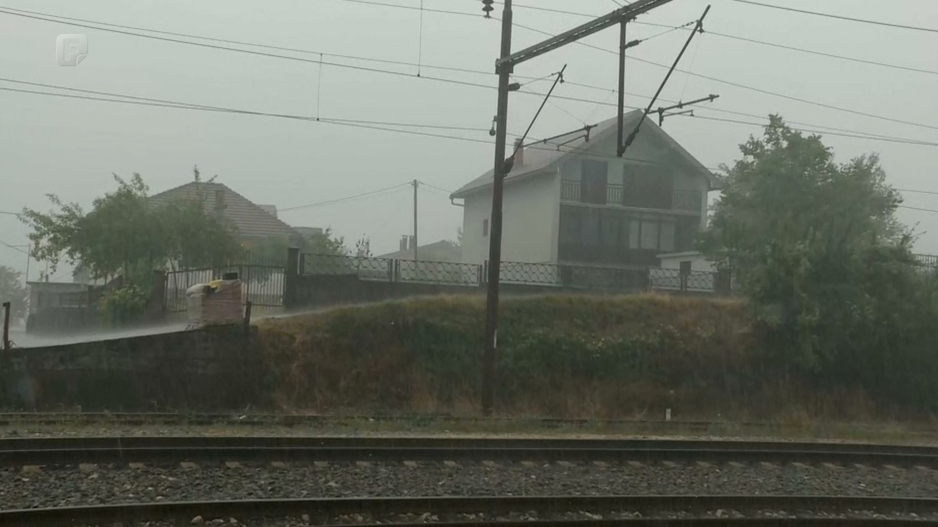 Kiša popravila stanje u Jablanici, i dalje gori u Mostaru i Stocu