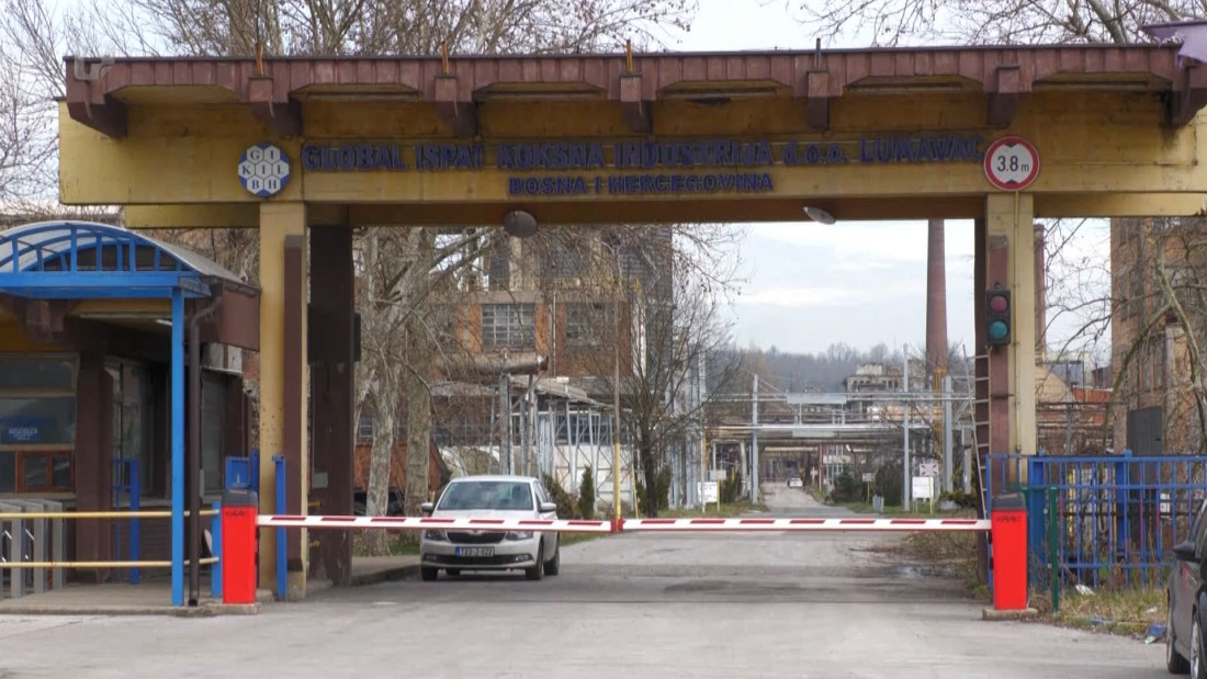 Ugašene posljednje baklje na Koksari: Simbol Lukavca otišao u historiju 