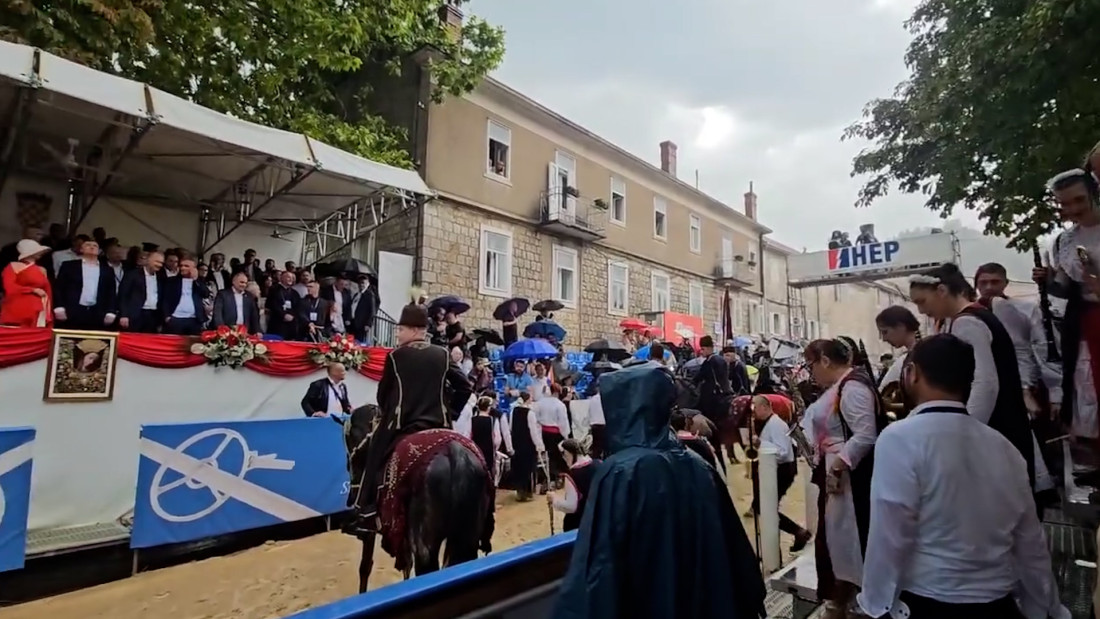 Zbog jake kiše prekinuta 310. Sinjska alka