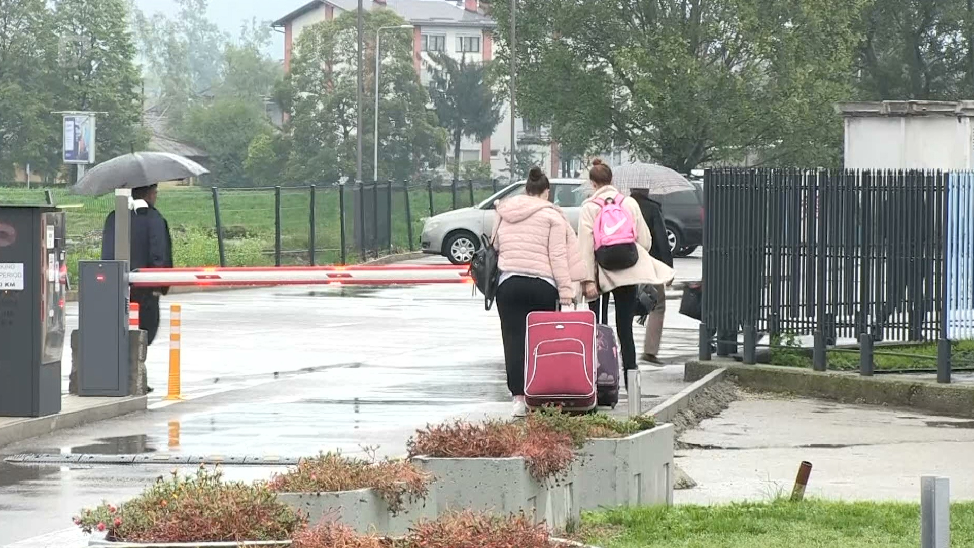 Trend odlaska mladih iz BiH se nastavlja