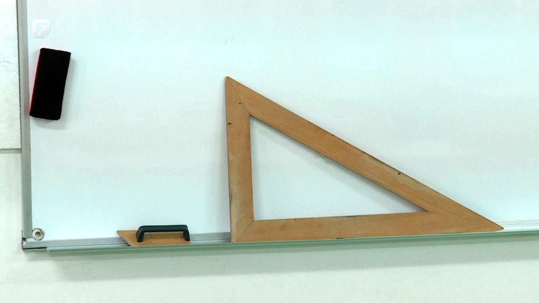 Zbornica kao politička scena: Moć podobne većine od parlamenta do učionice