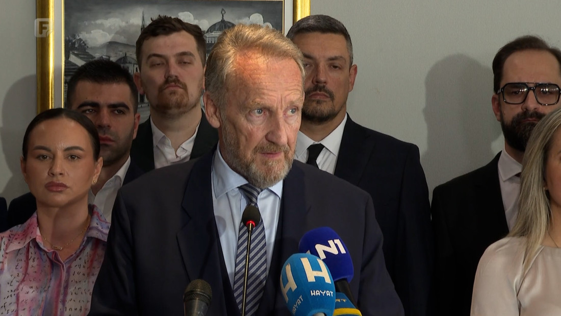 Izetbegović: Smanjenje uloge OHR-a je igra s vatrom i vodi novim blokadama