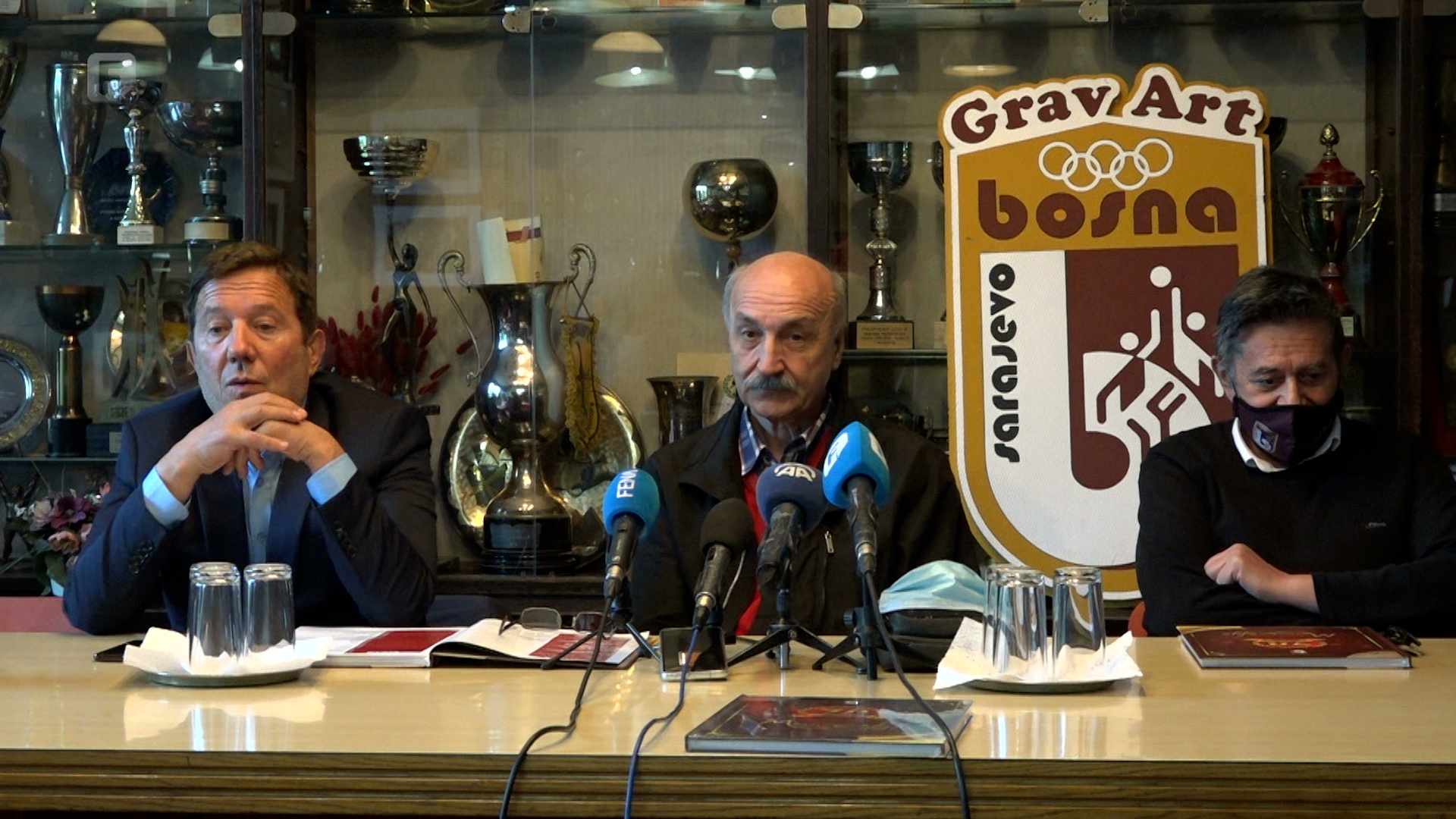 Predstavljena monografija '70 godina USD Bosna'