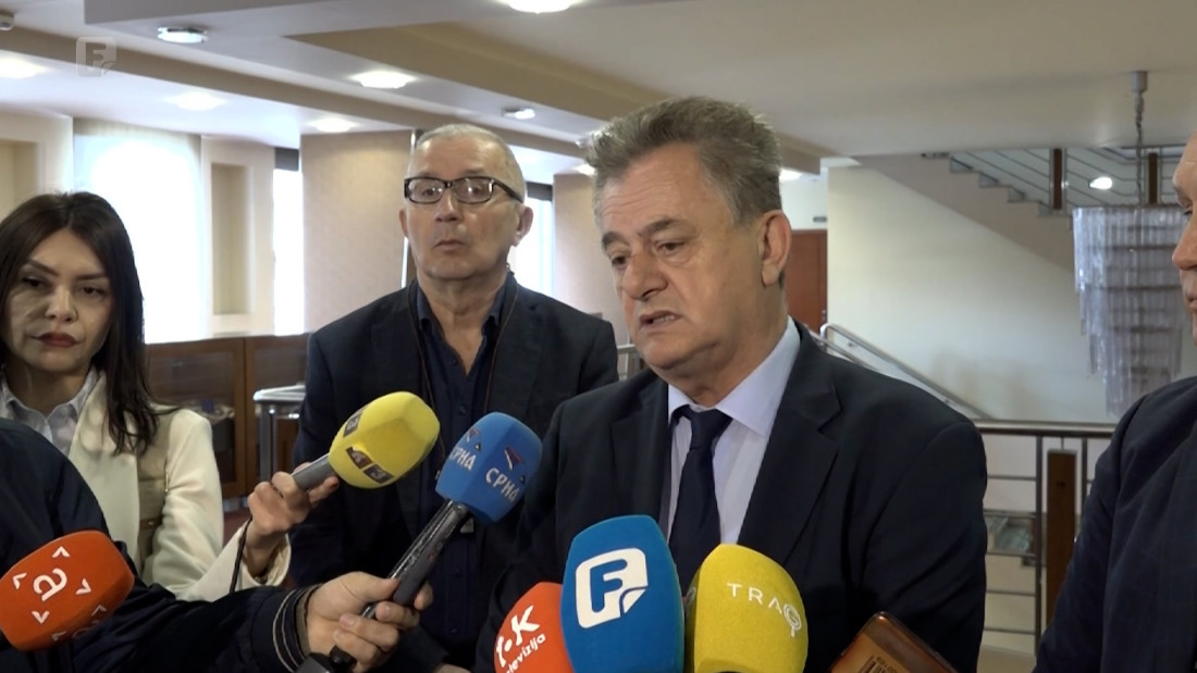 Prijedlog novog ustava u NSRS-u do kraja aprila, ne odustaje se od Vojske RS-a