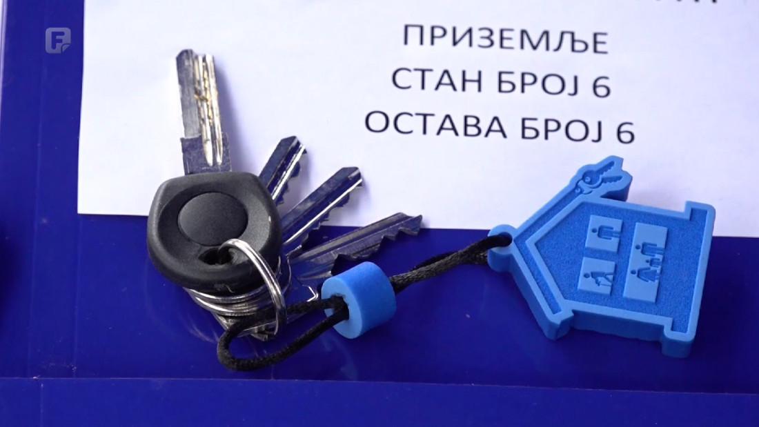 Podjela ključeva za 12 porodica u Bijeljini - krov nad glavom nakon 30 godina