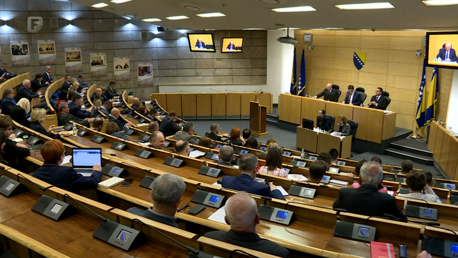 Usvojen zakon o finansijskoj konsolidaciji i restrukturiranju JZU