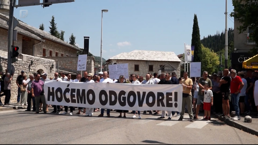 Protest u Stocu - zbog solarnih panela, odlaganja otpada, pritisaka na Bošnjake