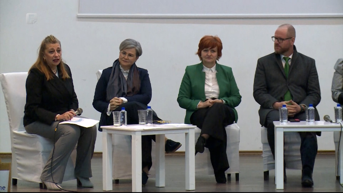 U Visokom  panel diskusija o ulozi roditelja i stručnjaka u borbi protiv nasilja nad mladima