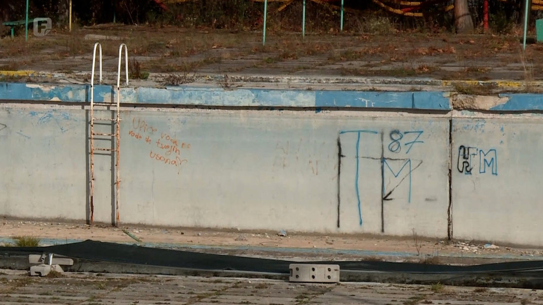 Bazen u centru Breze godinama zapušten, vlast pokreće obnovu