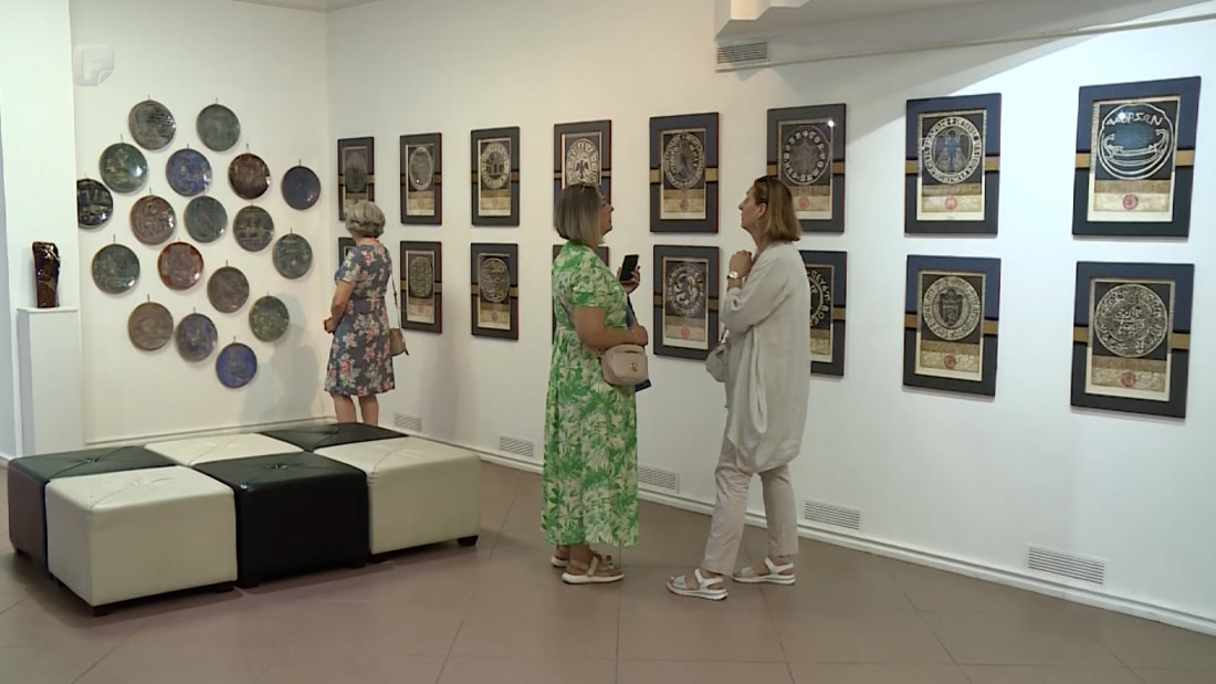 Izložba umjetničkog bračnog para Emrić u Gradskoj galeriji u Bihaću