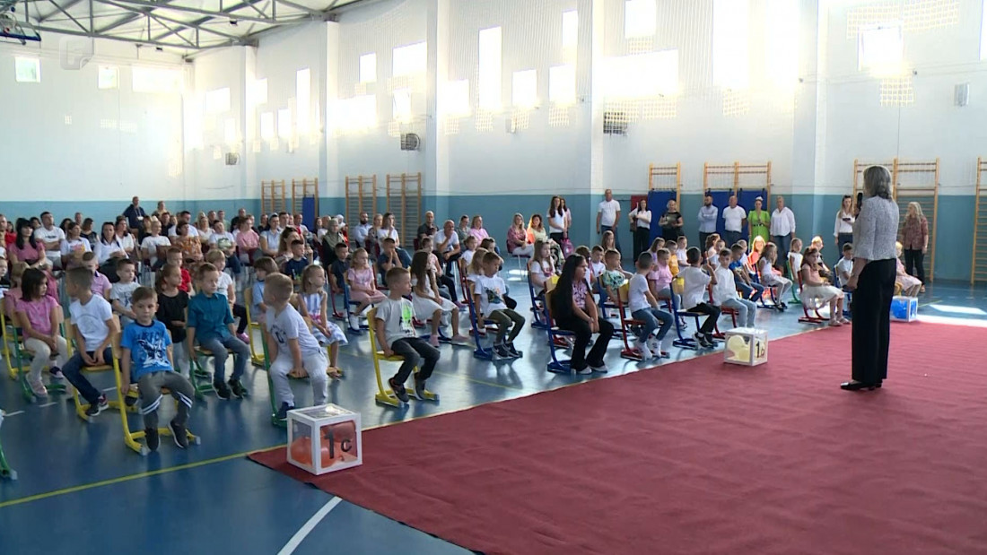 Počela nastava za 23 hiljade učenika u HNK-u