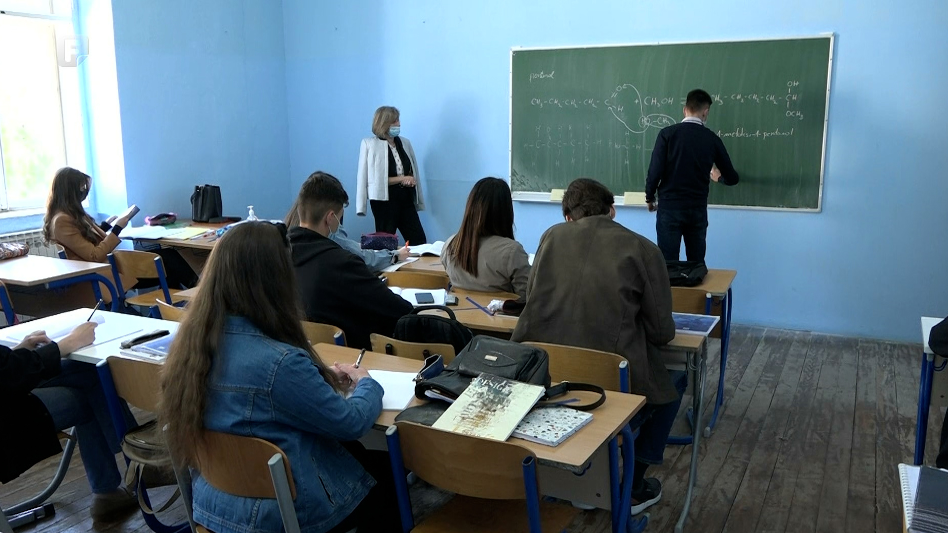 Srednjoškolci u SBK-u ponovo u školskim klupama