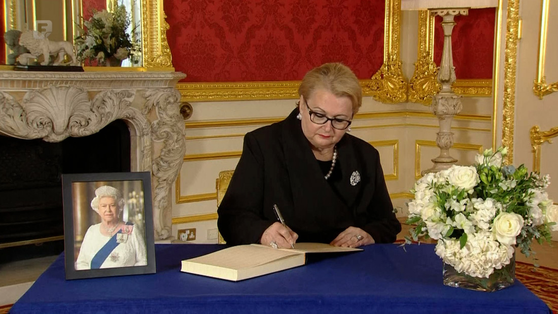 Turković u ime BiH odala počast preminuloj kraljici Elizabeti II