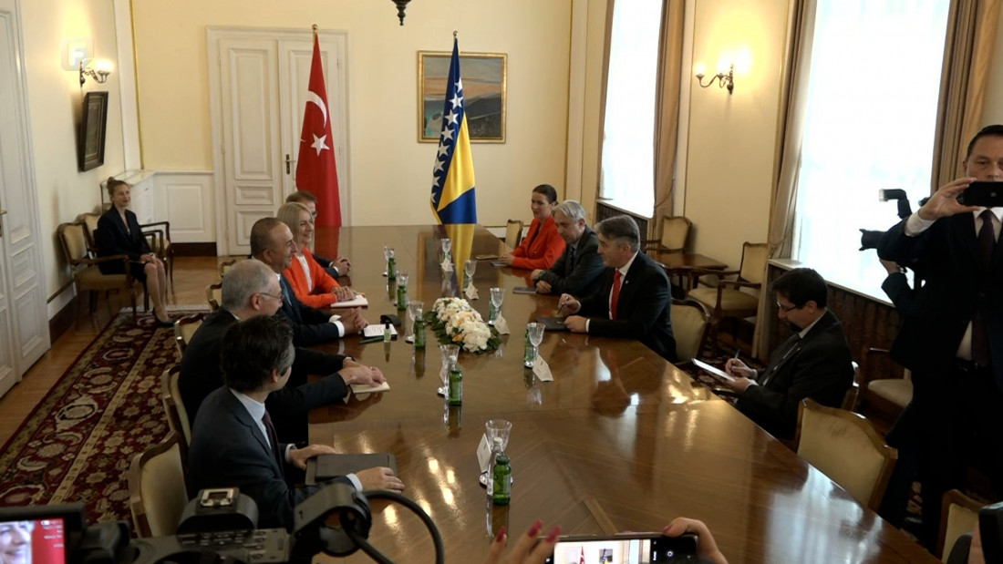 Džaferović i Komšić s Cavusogluom: O državi samo u državi