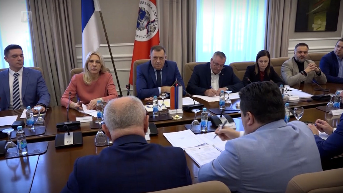 Crne Dodikove persone