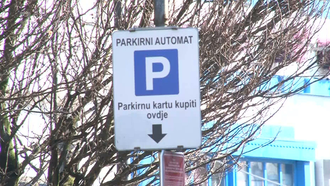 Uskoro će nepropisno parkirana vozila na tuzlanskim ulicama nositi pauk