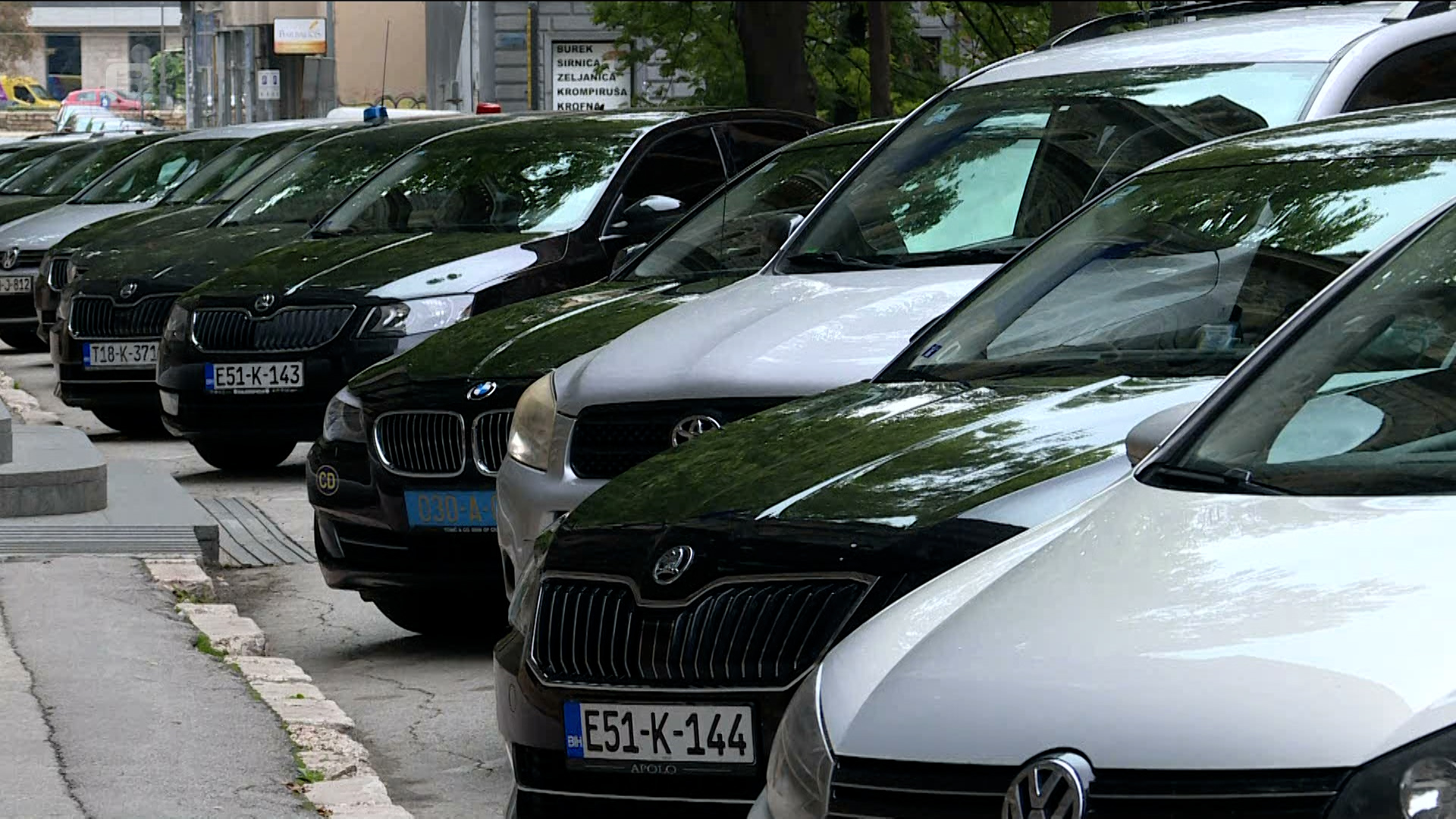 Za tri godine na limuzine potrošili više od 35 miliona KM