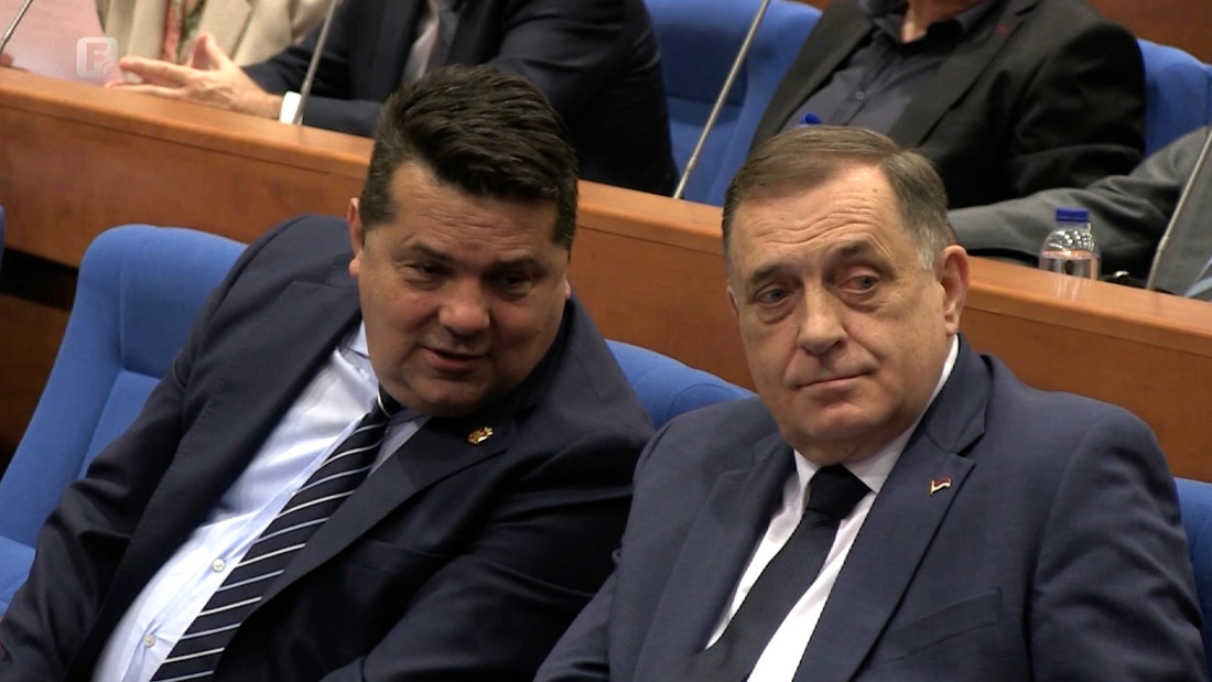 Između Schmidtovog novom finansijskog pritiska na Dodika i Dodikovih prijetnji