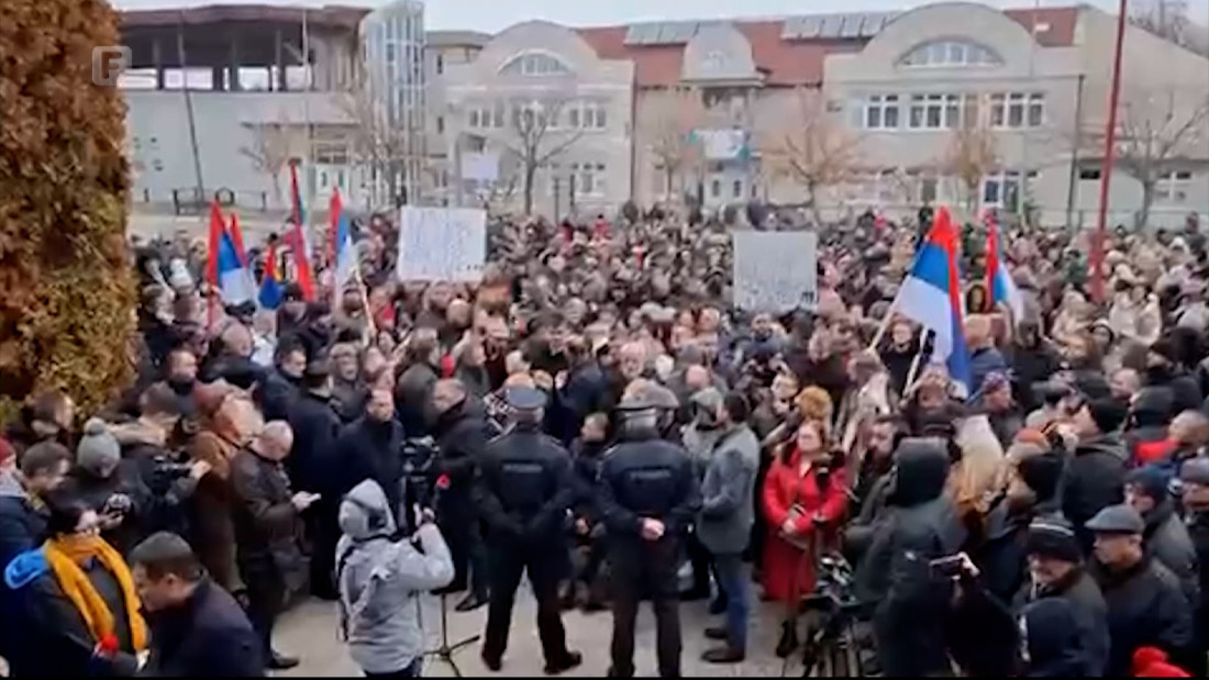 Protesti u Bijeljini zbog hapšenja gradonačelnika Ljubiše Petrovića