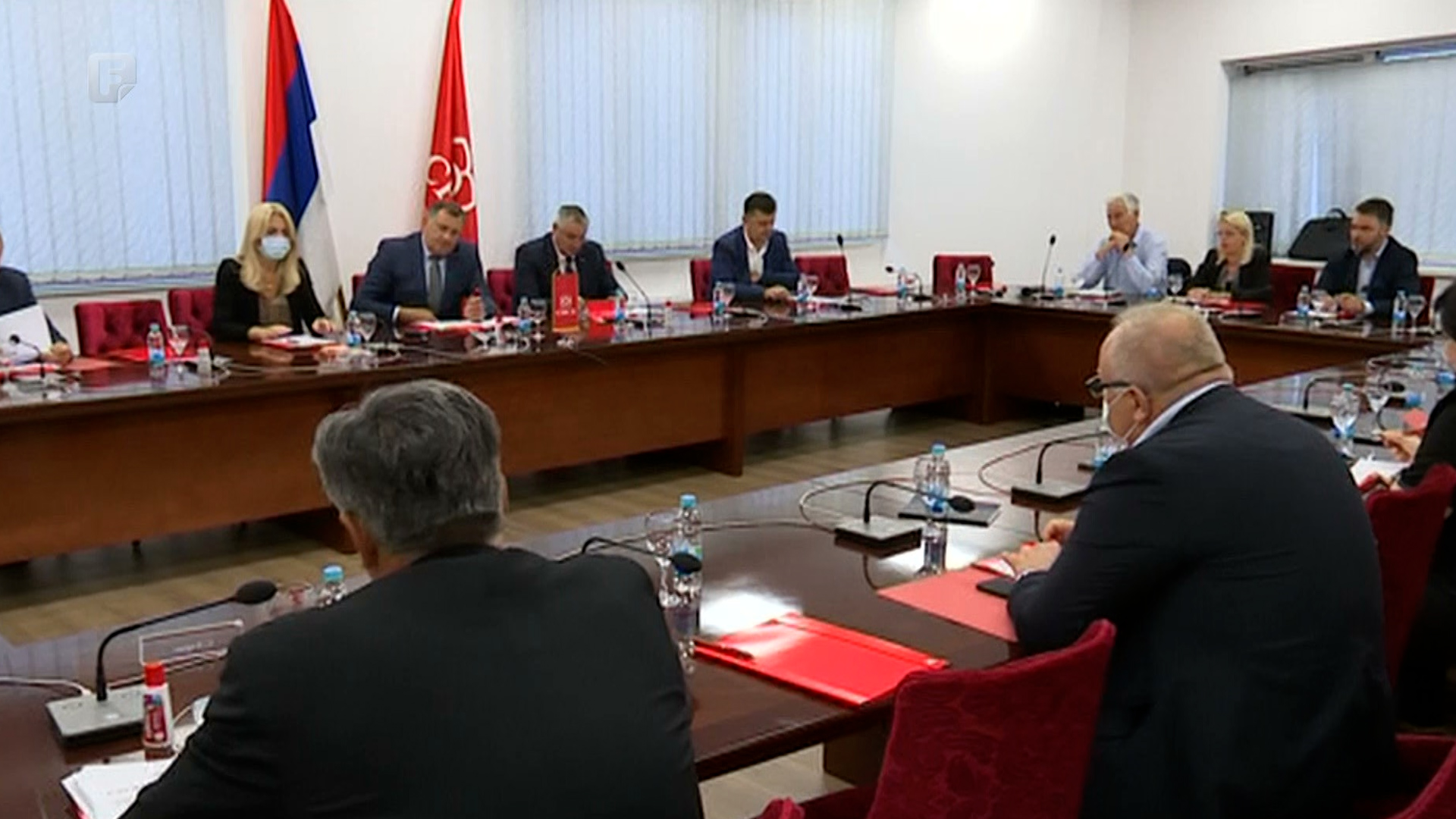 Gubi li Dodik podršku SNSD-a?