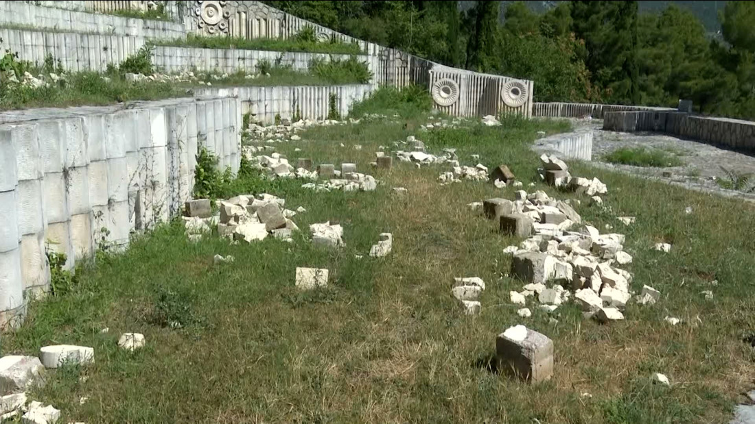 Brojne osude vandalskog čina u Mostaru