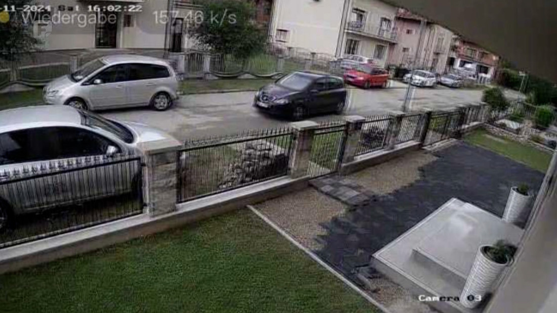Kradljivci dva milijuna maraka i dalje u bijegu, automobil pronađen na parkingu