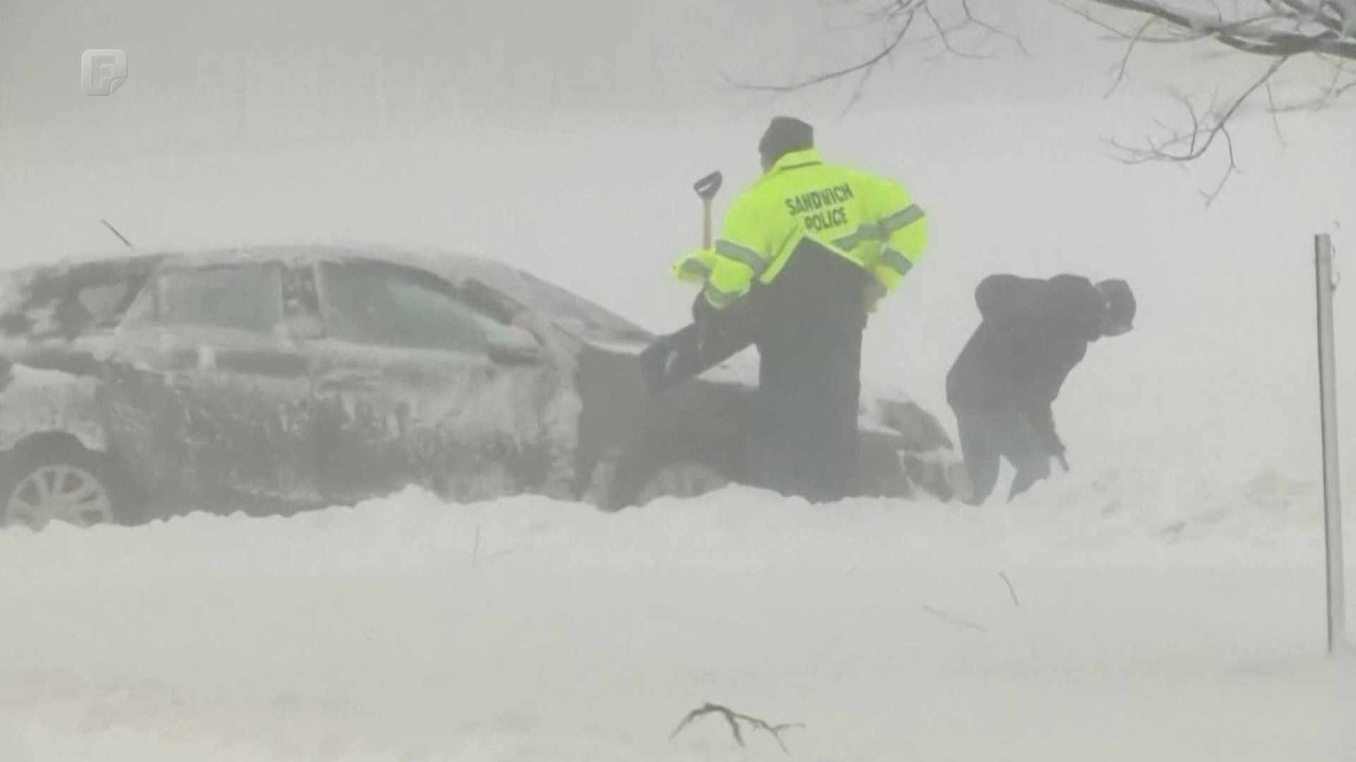 Amerika na udaru ‘ciklon bombe’