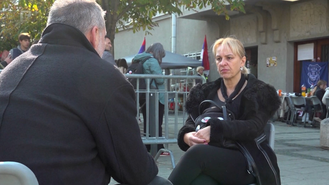 Dijana Hrka štrajkuje glađu, traži pravdu za sina stradalog u tragediji u Novom Sadu